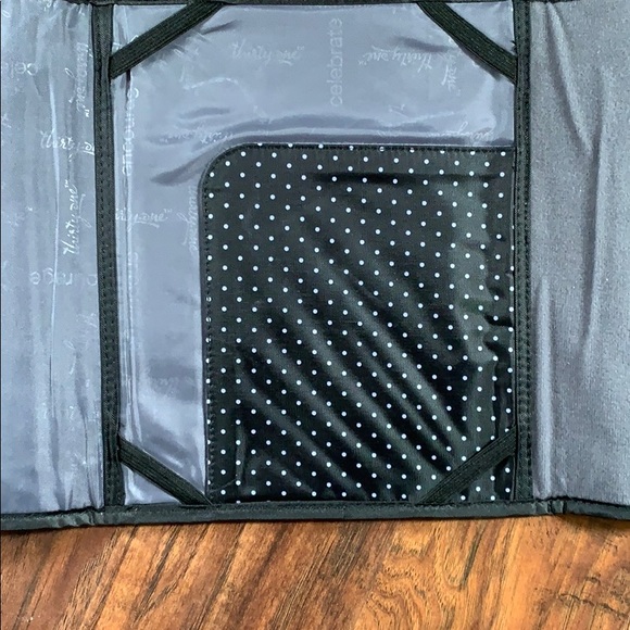 Thirty-one IPAD case - Picture 3 of 5